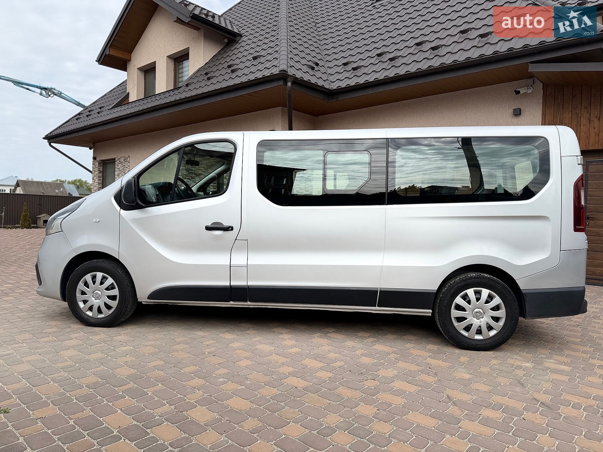 Renault Trafic 2017 VIN VF1JL000657032220 фото оголошення 11 з 47