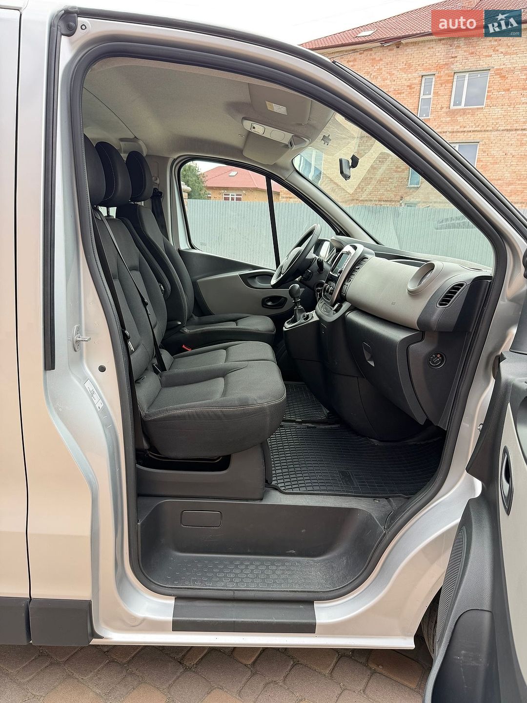 Renault Trafic 2017 VIN VF1JL000657032220 фото оголошення 25 з 47