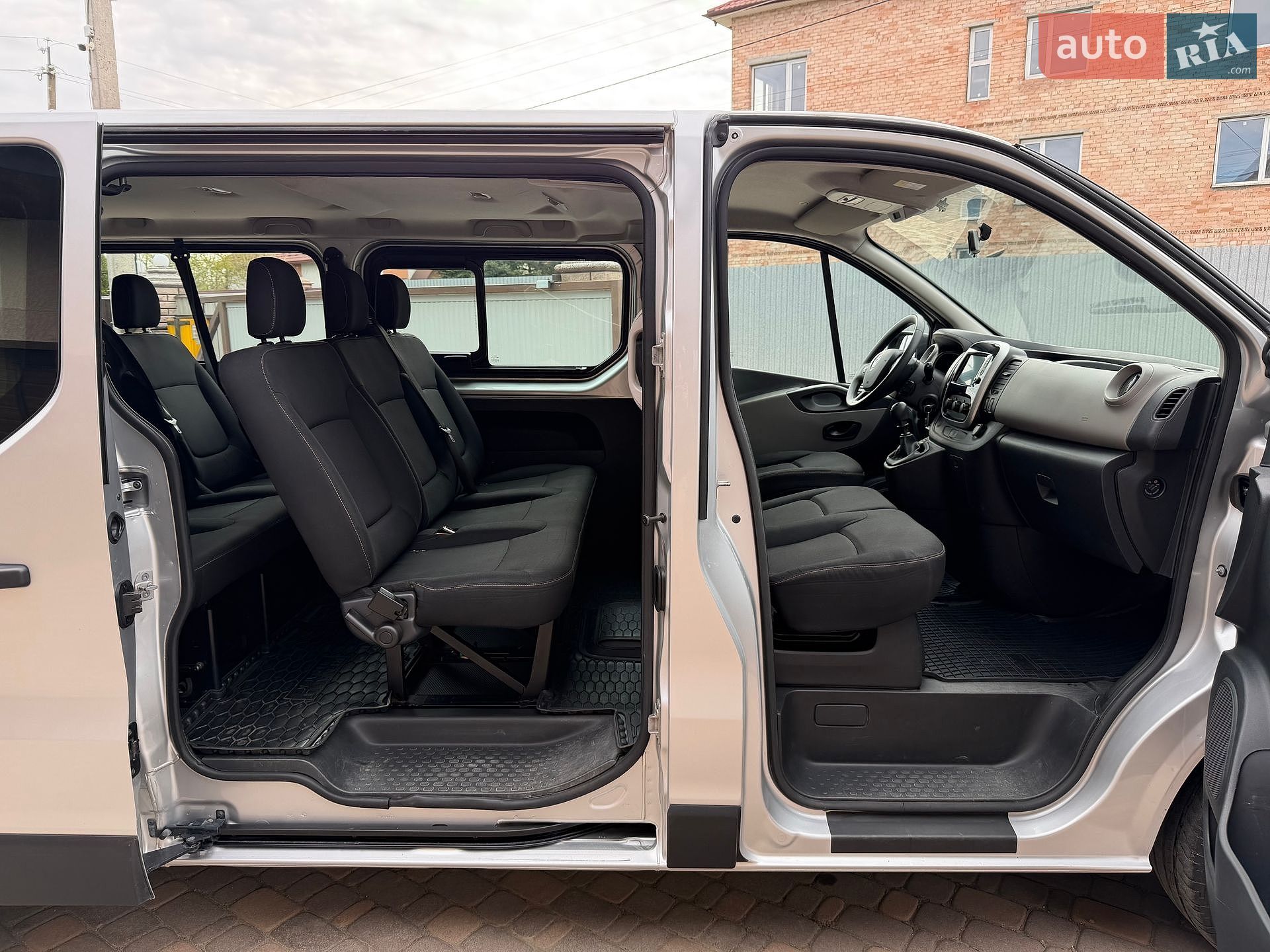 Renault Trafic 2017 VIN VF1JL000657032220 фото оголошення 28 з 47