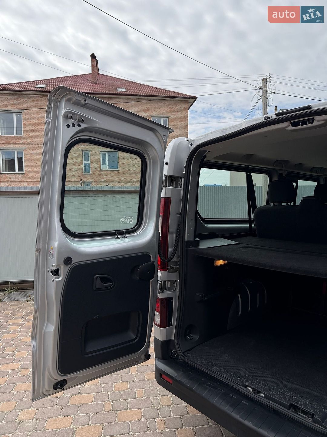 Renault Trafic 2017 VIN VF1JL000657032220 фото оголошення 34 з 47
