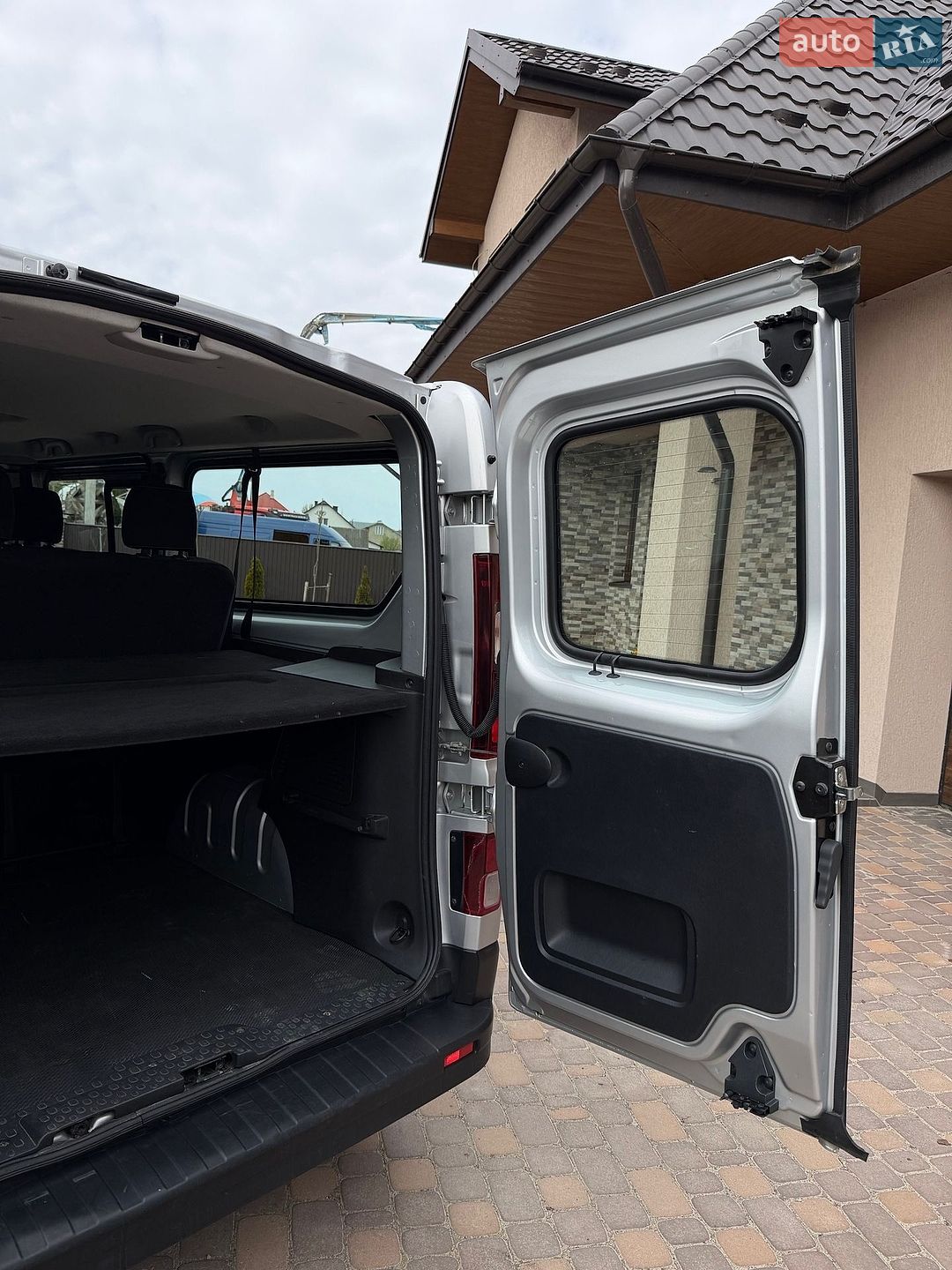 Renault Trafic 2017 VIN VF1JL000657032220 фото оголошення 35 з 47
