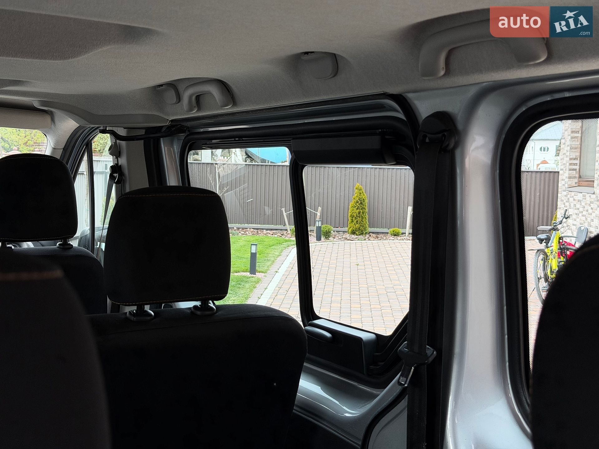 Renault Trafic 2017 VIN VF1JL000657032220 фото оголошення 37 з 47