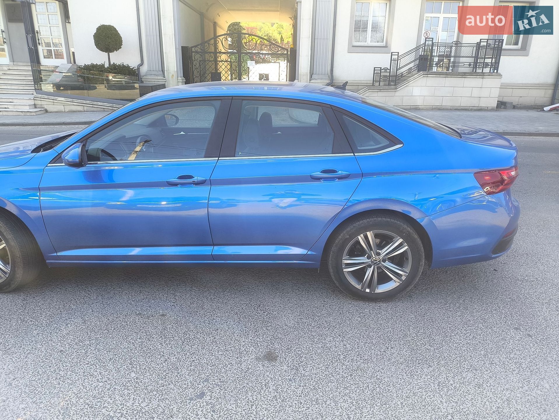 Volkswagen Jetta 2023 VIN 3VWEM7BU2RM005386 фото оголошення 10 з 38