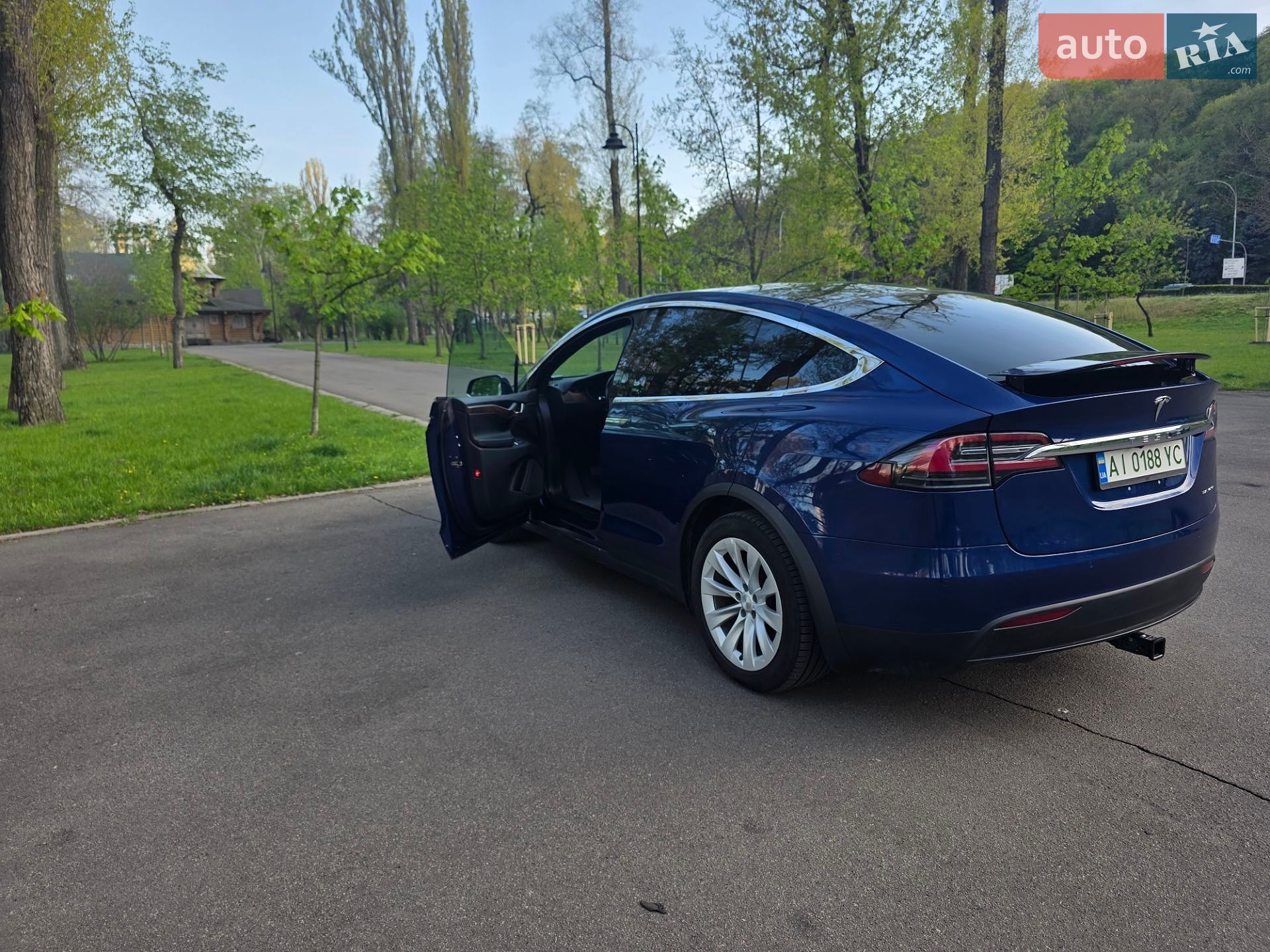Tesla Model X 2020 VIN 5YJXCDE20LF248648 фото оголошення 7 з 13