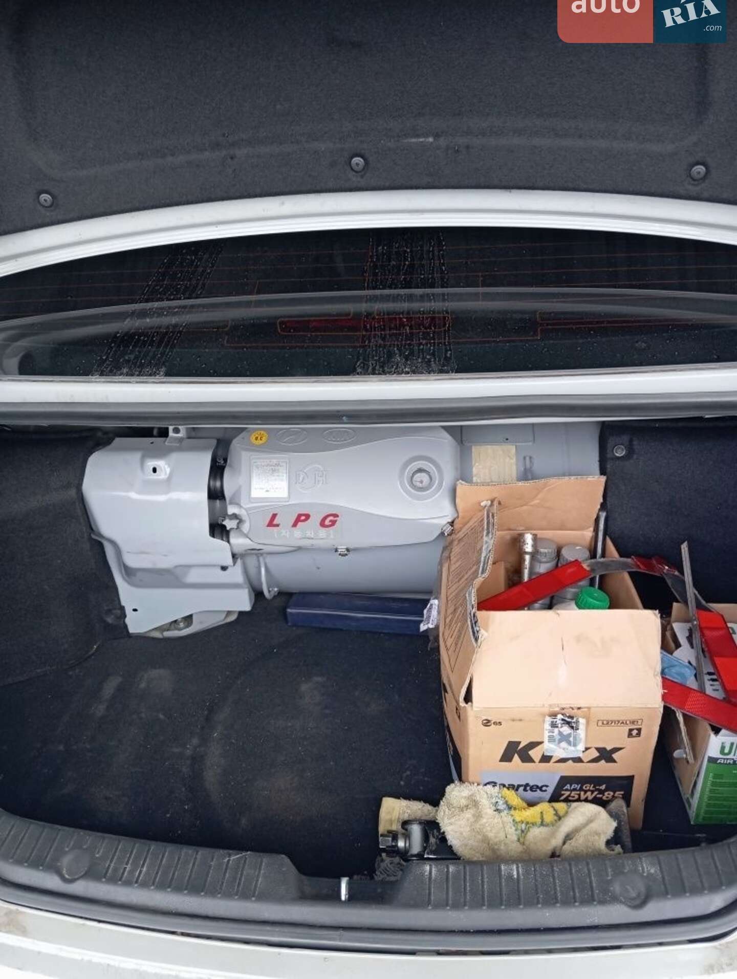 Hyundai Sonata 2015 VIN KMHEC41LBGA682028 фото оголошення 4 з 9
