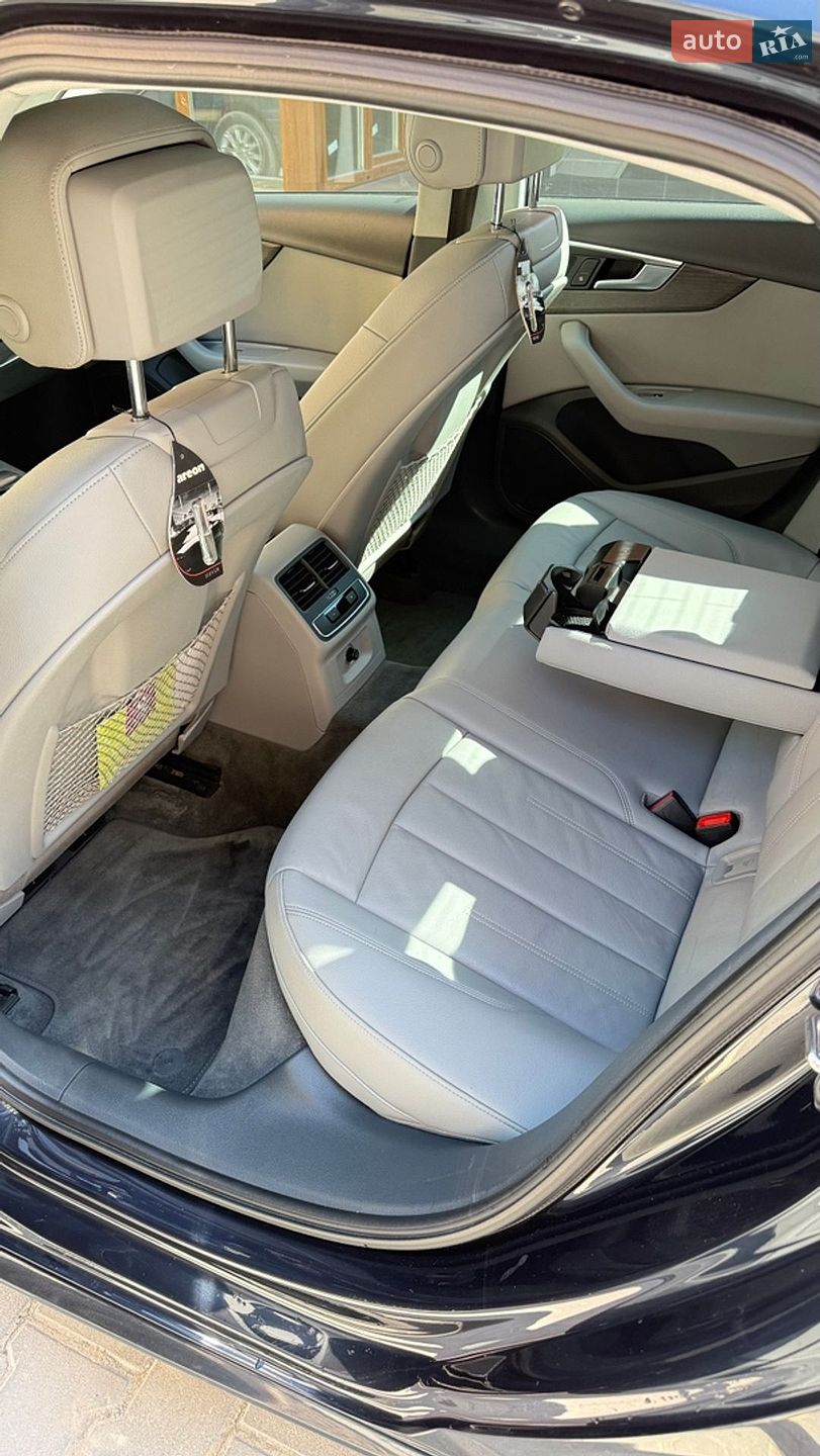 Audi A4 2018 VIN WAUKMAF41JA224822 фото оголошення 11 з 14