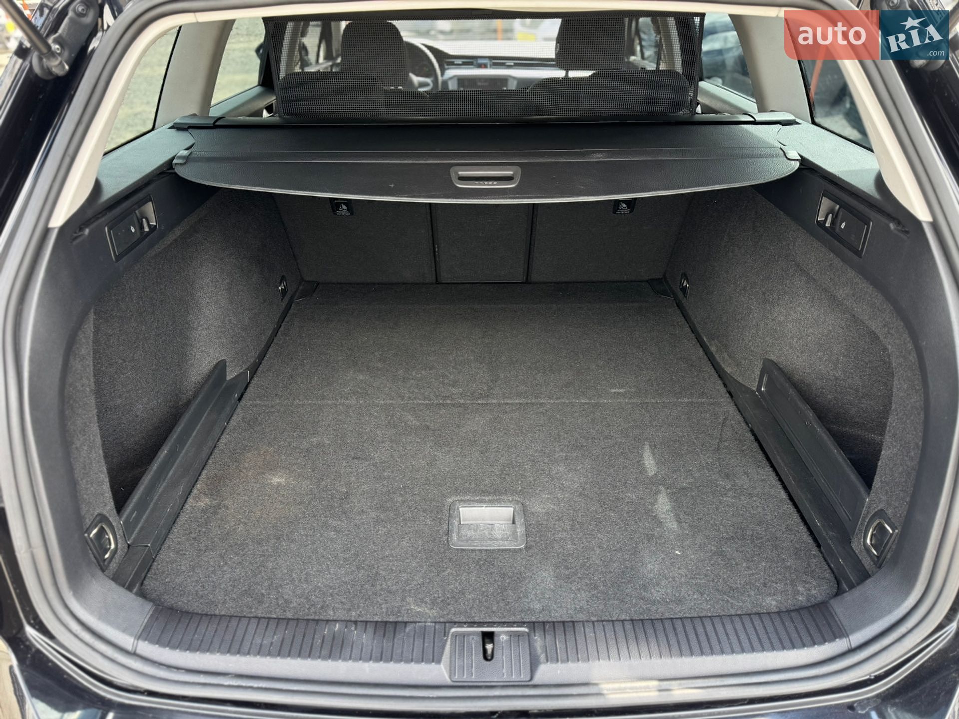 Volkswagen Passat 2021 VIN WVWZZZ3CZME064479 фото оголошення 9 з 45