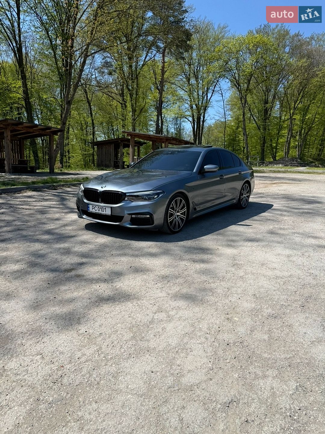 BMW 5 Series 2018 VIN WBAJD51060BL19442 фото оголошення 11 з 61