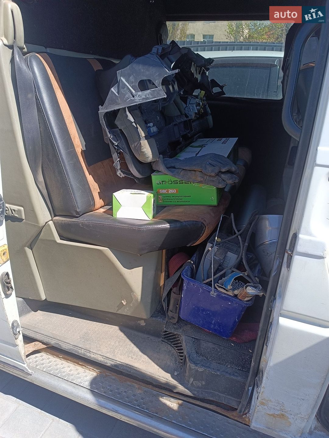Volkswagen Transporter 2000 VIN WV1ZZZ70Z1H072024 фото оголошення 5 з 5