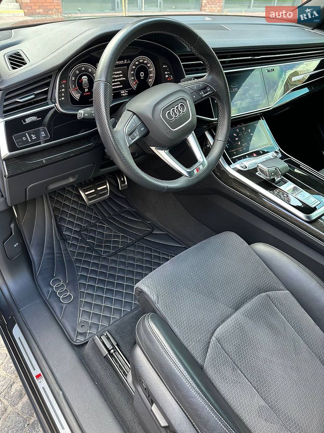 Audi Q8 2023 VIN WAUZZZF11PD035518 фото оголошення 18 з 56