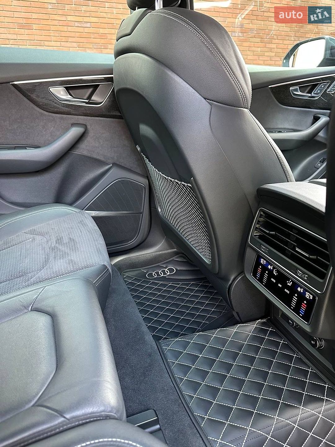 Audi Q8 2023 VIN WAUZZZF11PD035518 фото оголошення 33 з 56