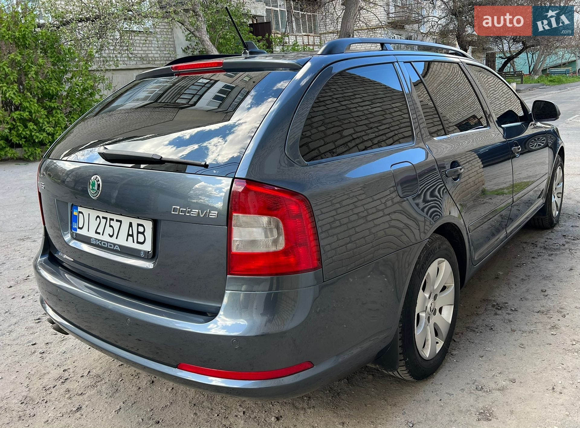Skoda Octavia 2010 VIN TMBUH61Z4B2083109 фото оголошення 9 з 16