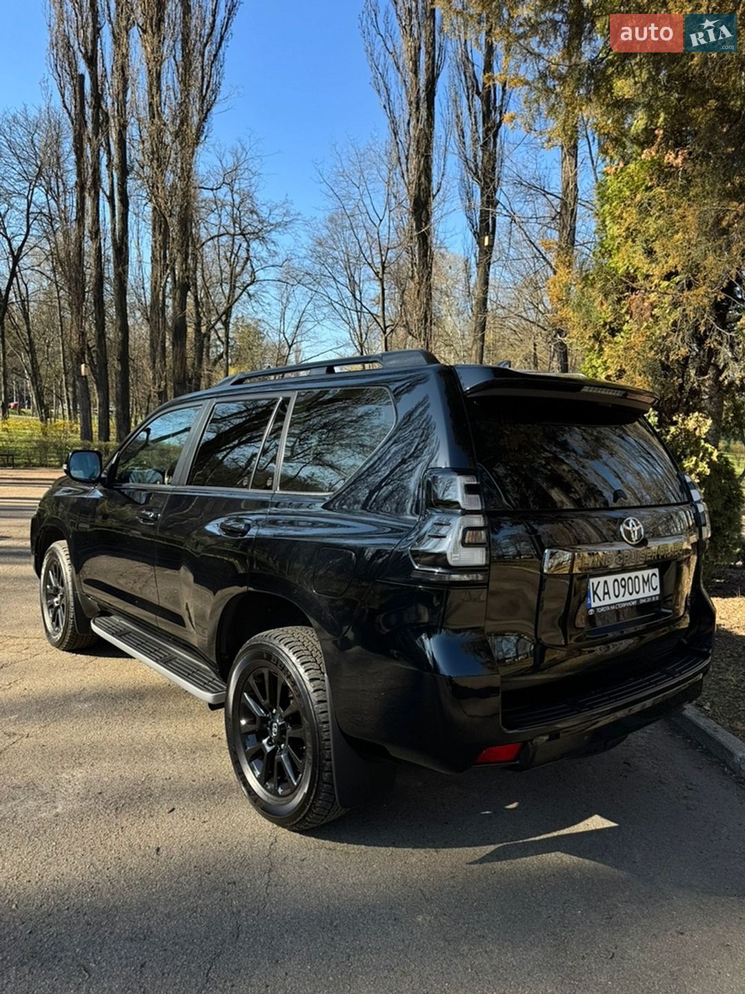 Toyota Land Cruiser Prado 2022 VIN JTEBR3FJ00K246322 фото оголошення 2 з 42