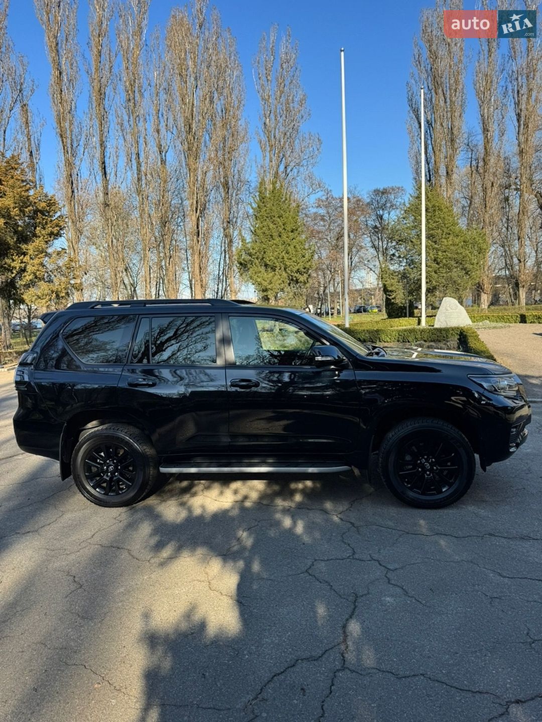 Toyota Land Cruiser Prado 2022 VIN JTEBR3FJ00K246322 фото оголошення 5 з 42