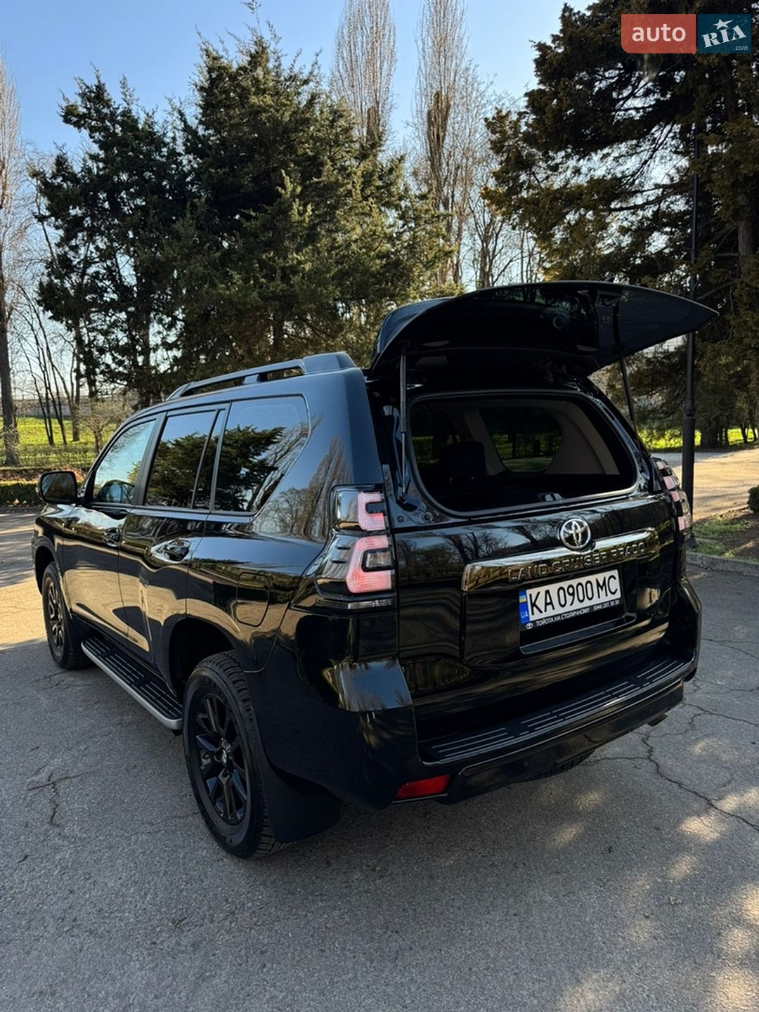 Toyota Land Cruiser Prado 2022 VIN JTEBR3FJ00K246322 фото оголошення 10 з 42