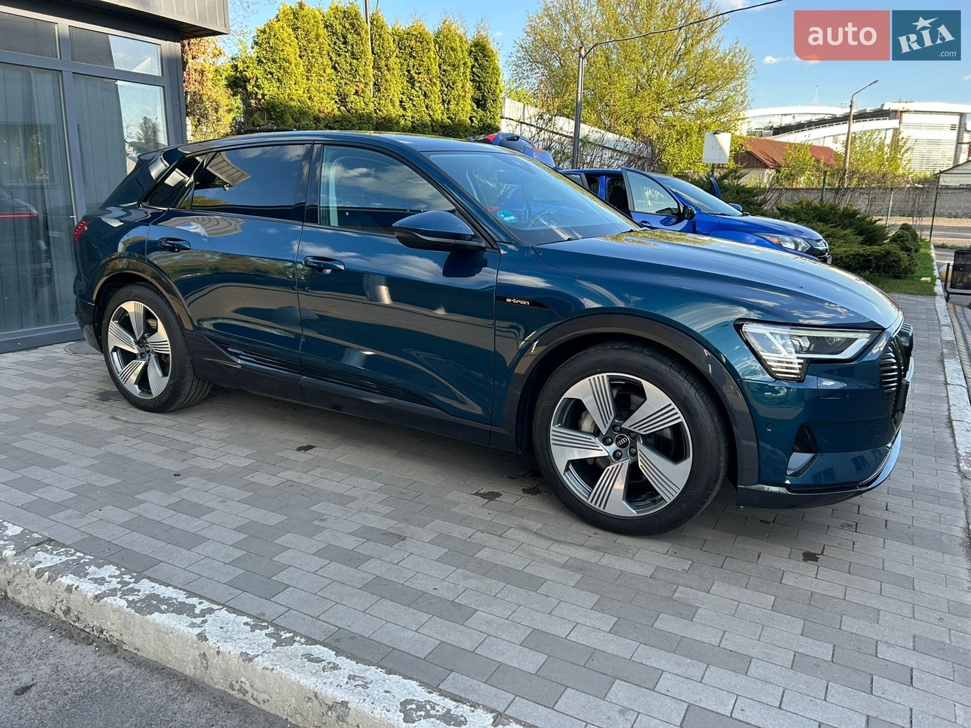 Audi e-tron 2022 VIN WAUZZZGE4PB012828 фото оголошення 10 з 14
