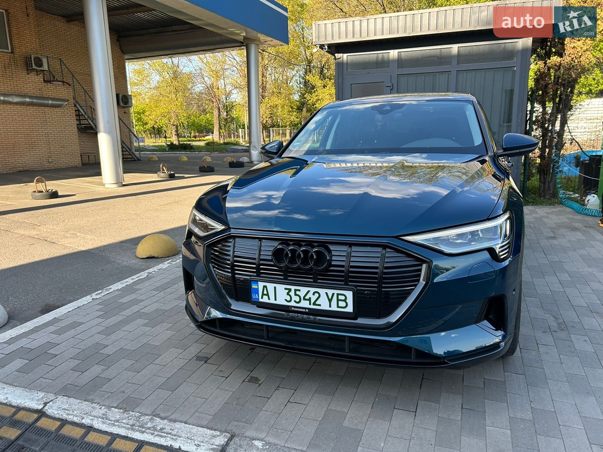 Audi e-tron 2022 VIN WAUZZZGE4PB012828 фото оголошення 11 з 14