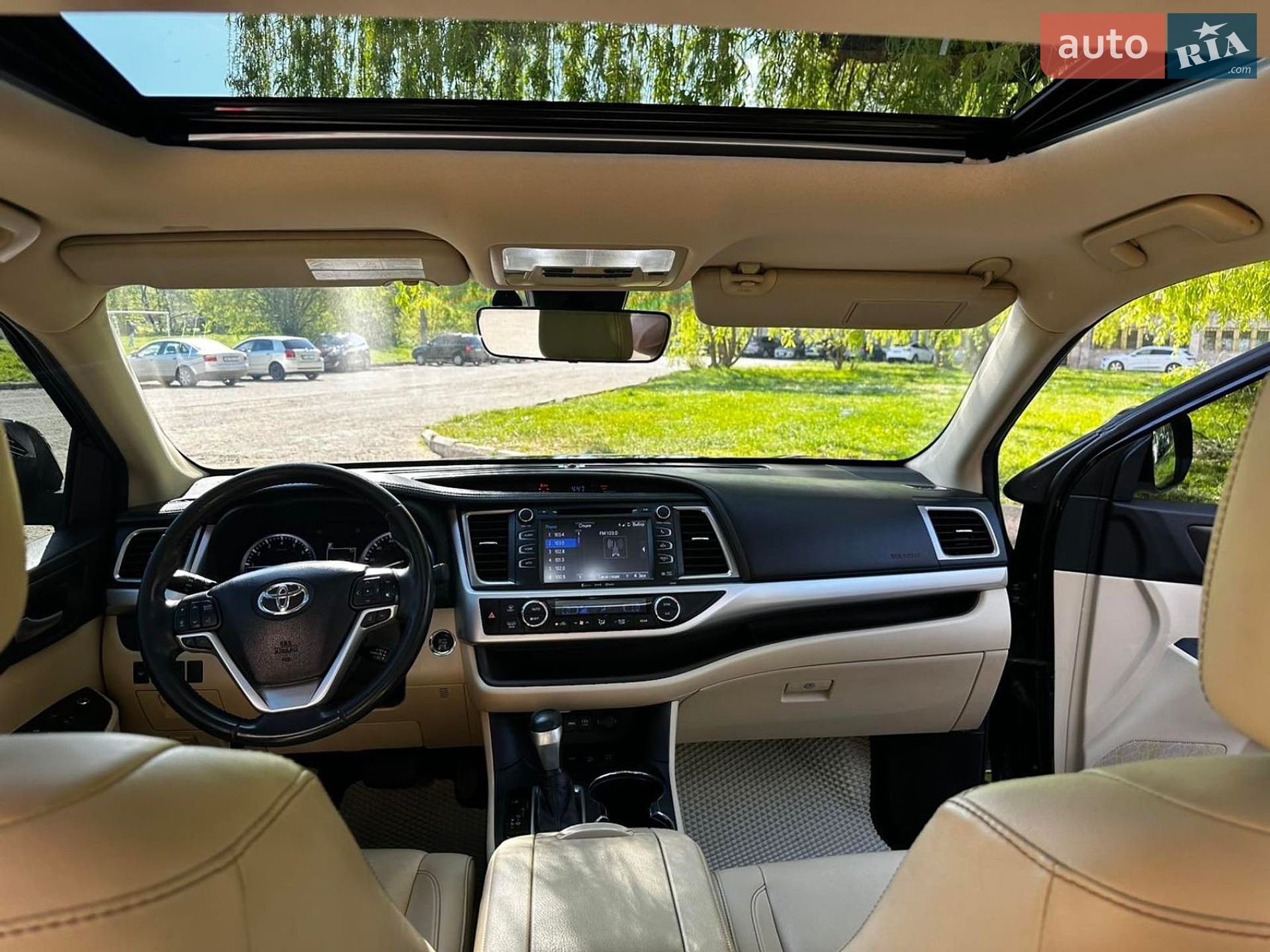 Toyota Highlander 2019 VIN 5TDJZRFH9KS587911 фото оголошення 21 з 45