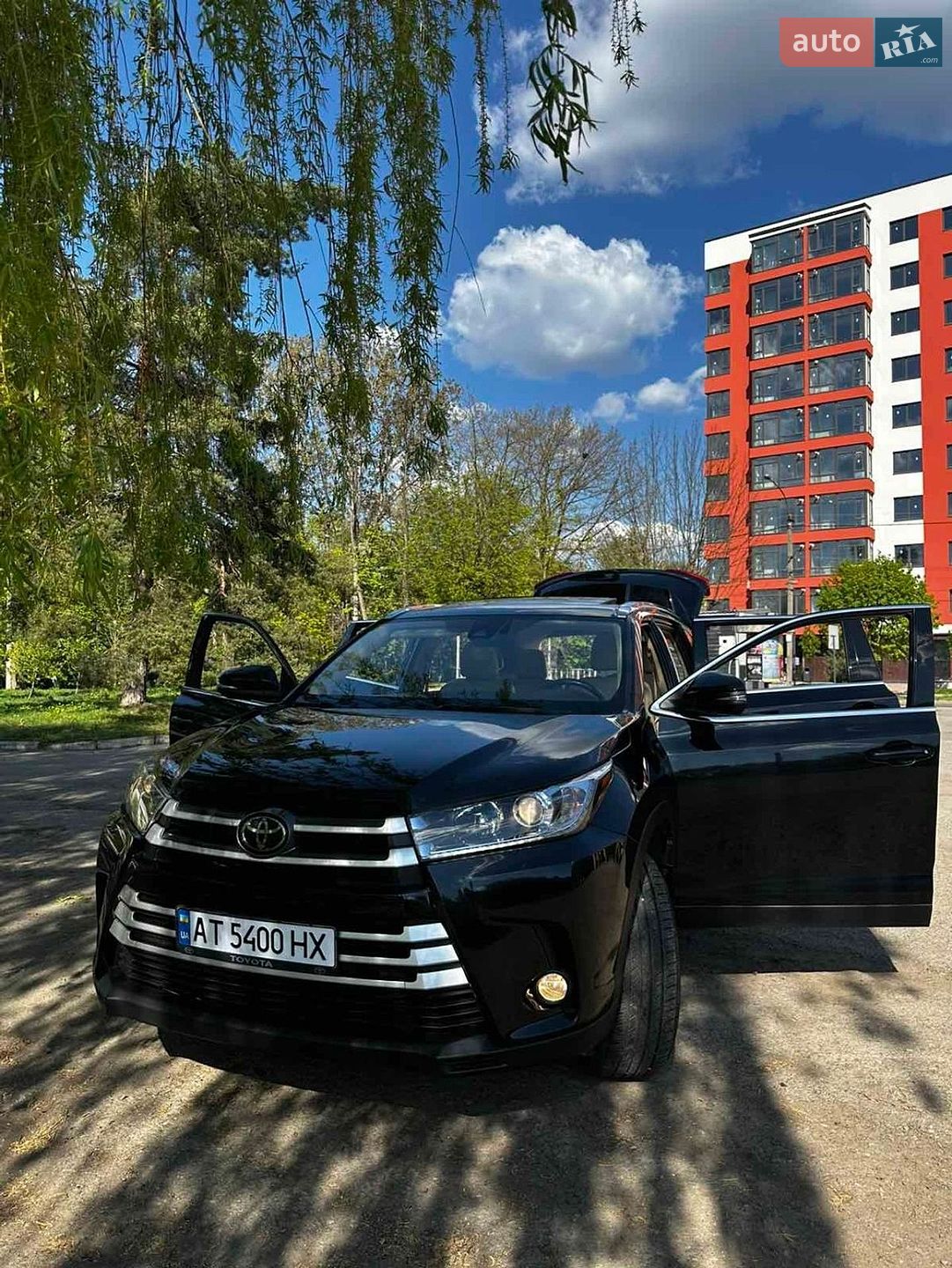 Toyota Highlander 2019 VIN 5TDJZRFH9KS587911 фото оголошення 38 з 45