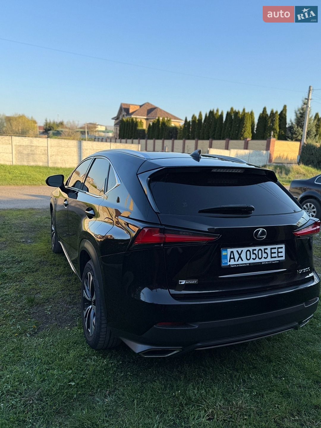 Lexus NX 2018 VIN JTJBARBZ3J2170572 фото оголошення 6 з 38
