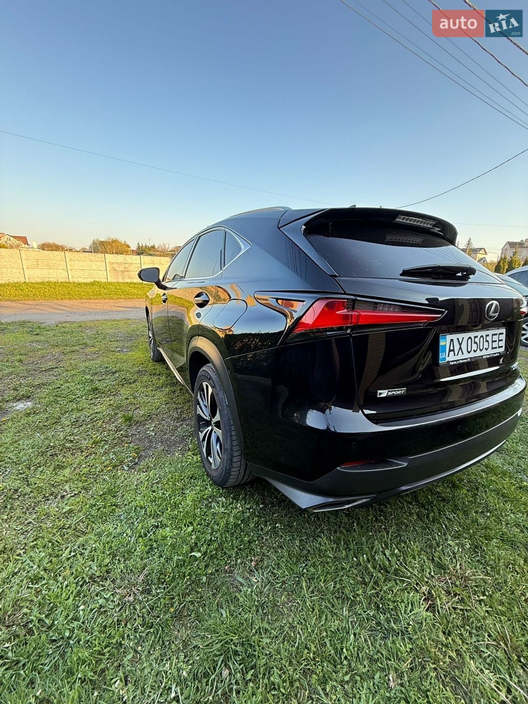 Lexus NX 2018 VIN JTJBARBZ3J2170572 фото оголошення 7 з 38