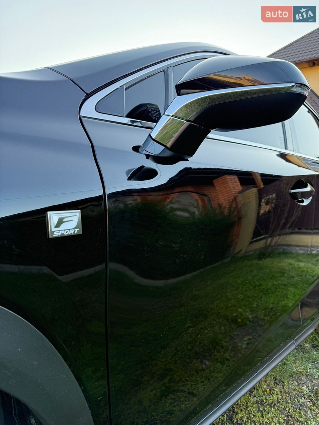 Lexus NX 2018 VIN JTJBARBZ3J2170572 фото оголошення 11 з 38