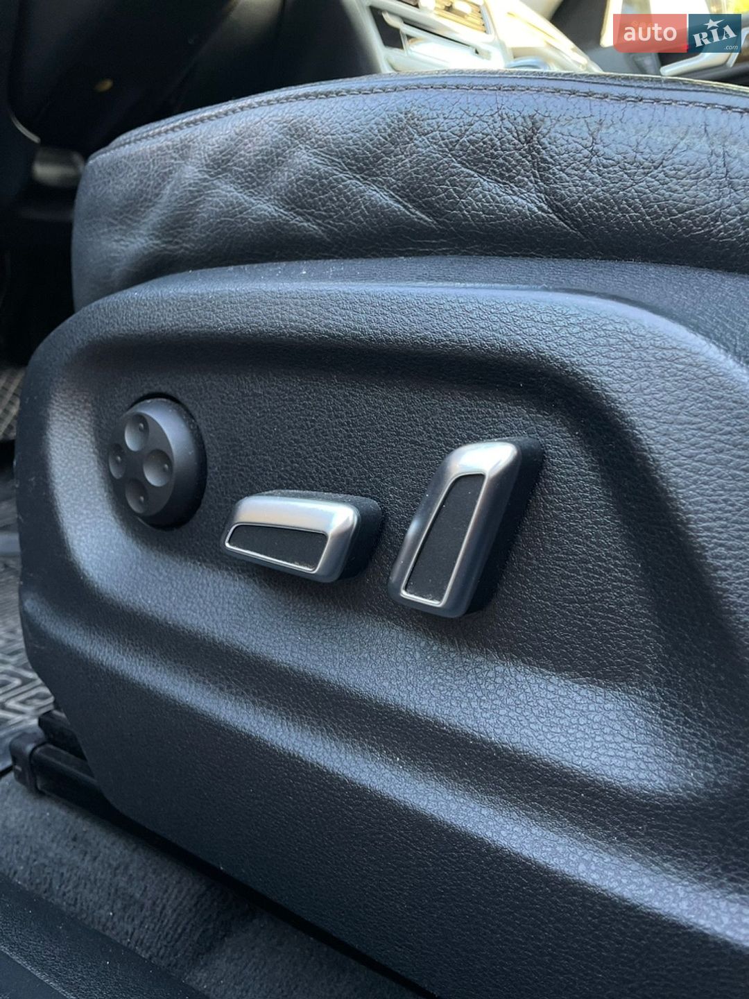 Audi Q5 2015 VIN WA1LFAFP6FA120582 фото оголошення 15 з 23