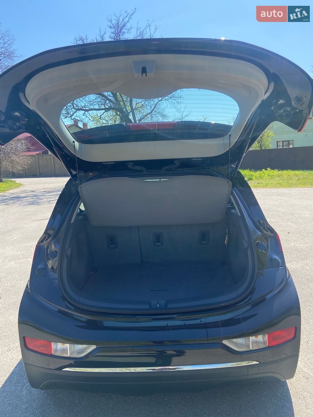 Chevrolet Bolt EV 2018 VIN 1G1FX6S05J4111698 фото оголошення 13 з 37