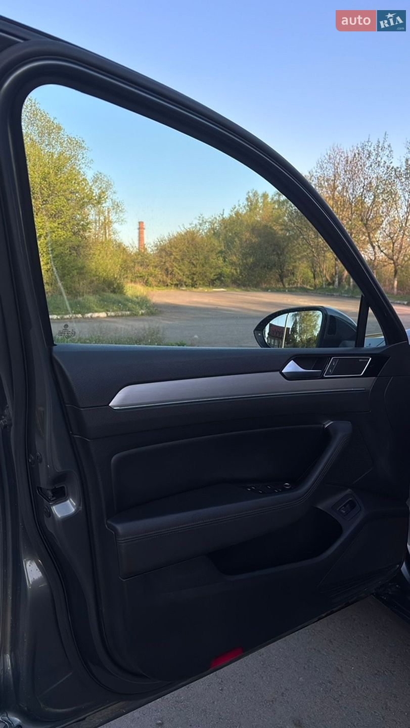 Volkswagen Passat 2017 VIN WVWZZZ3CZHE158065 фото оголошення 8 з 20