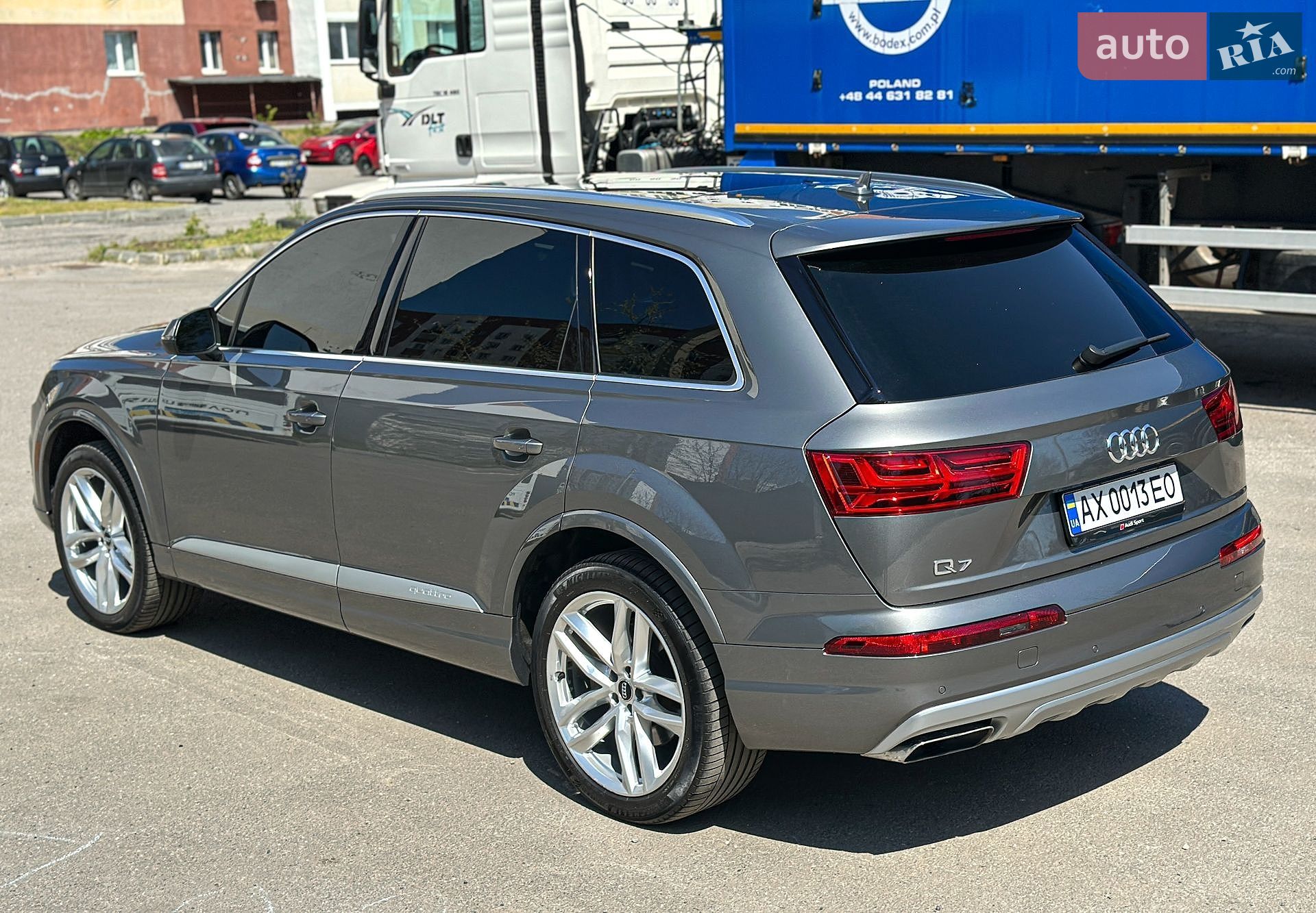 Audi Q7 2017 VIN WA1VAAF76HD057525 фото оголошення 9 з 49