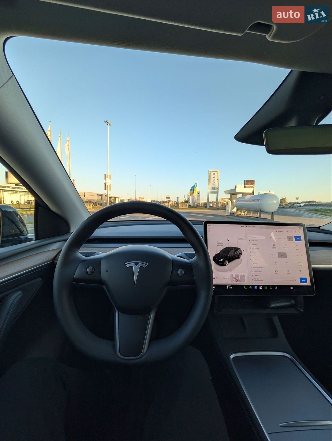 Tesla Model Y 2024 VIN 7SAYGDED9RF055789 фото оголошення 37 з 38