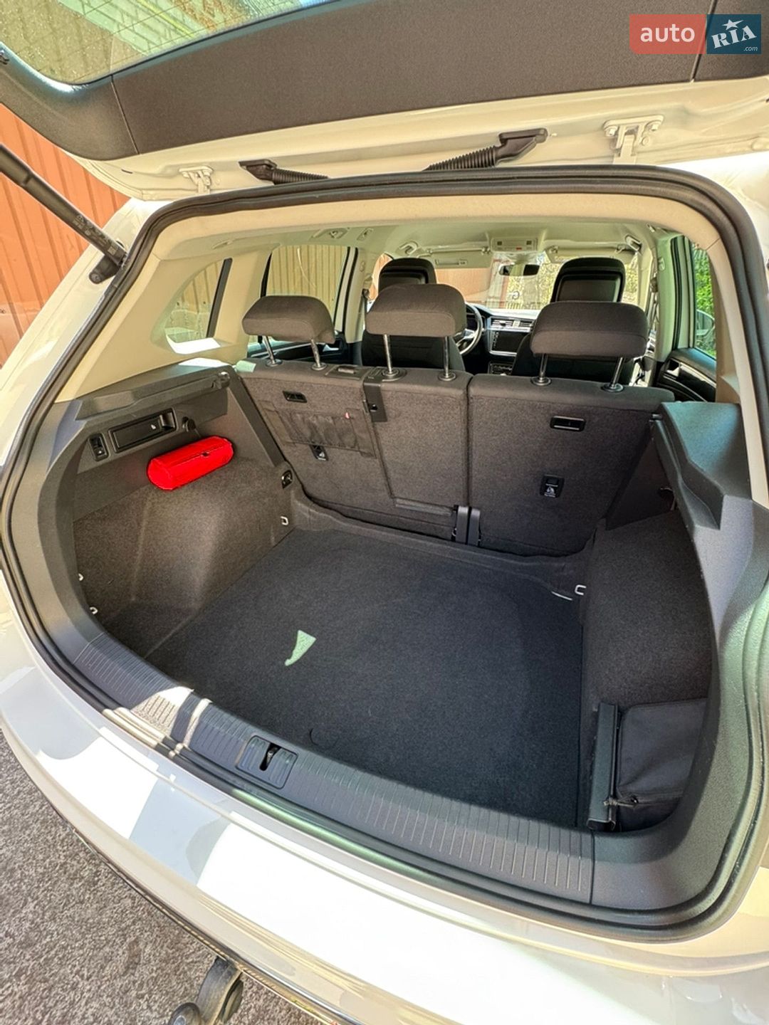 Volkswagen Tiguan 2023 VIN WVGZZZ5N9PW061226 фото оголошення 308 з 361