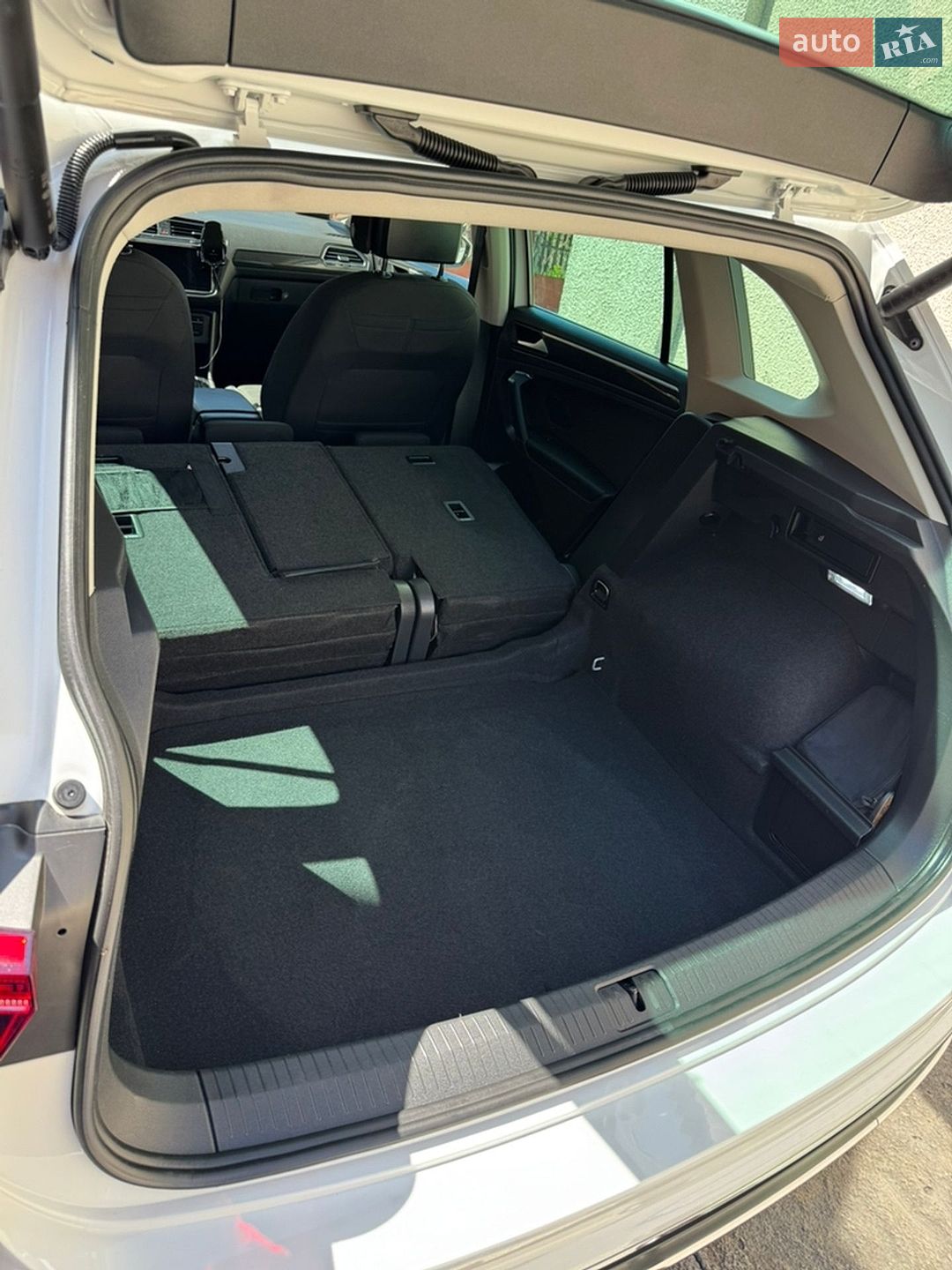 Volkswagen Tiguan 2023 VIN WVGZZZ5N9PW061226 фото оголошення 313 з 361