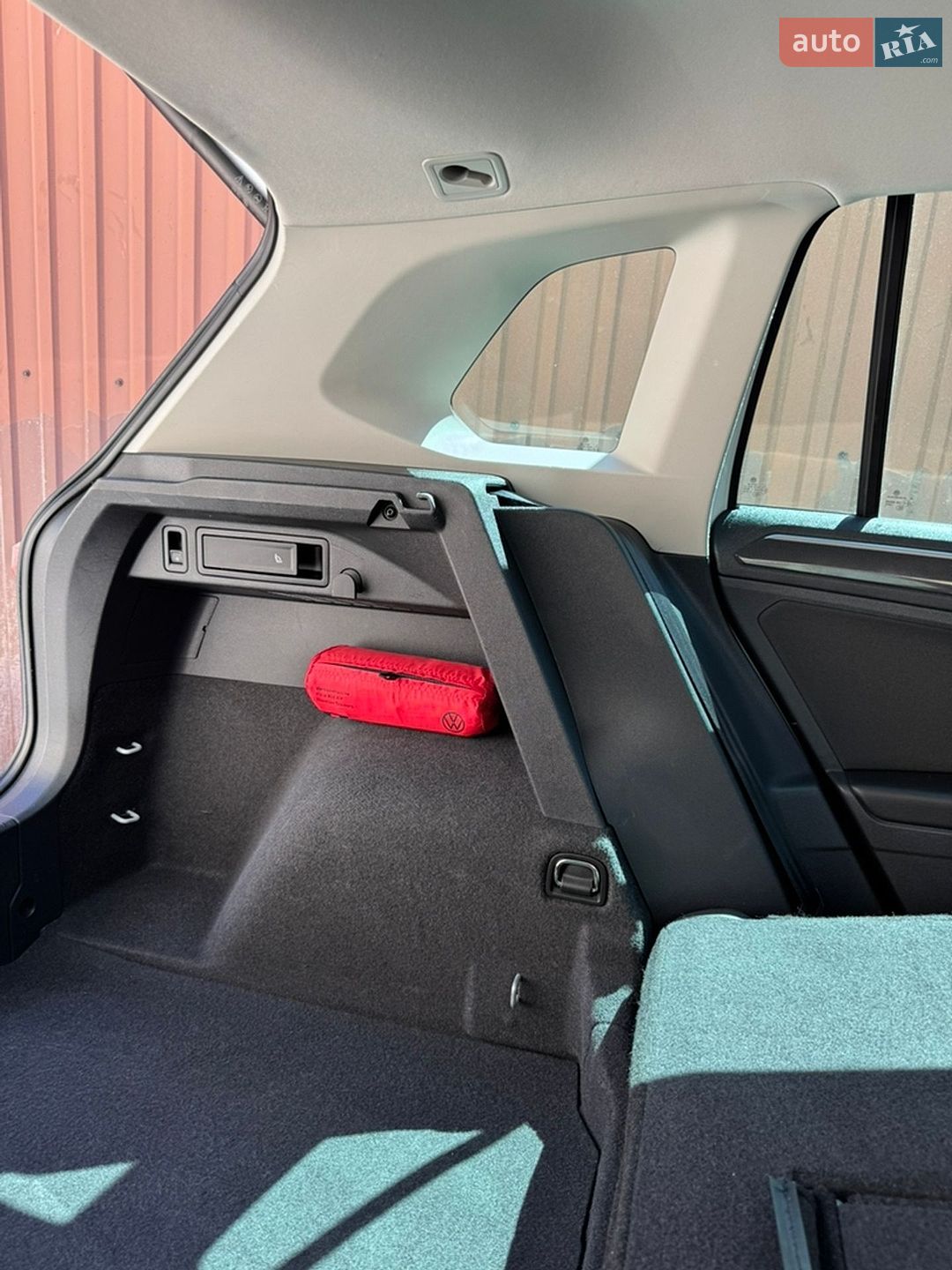 Volkswagen Tiguan 2023 VIN WVGZZZ5N9PW061226 фото оголошення 311 з 361