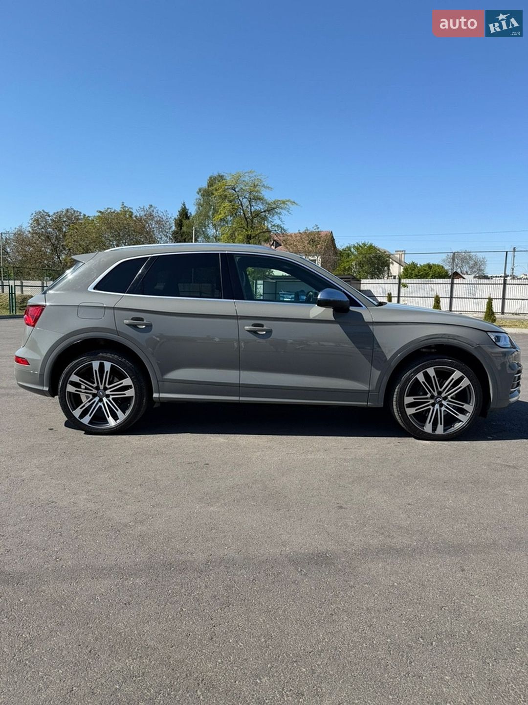 Audi SQ5 2019 VIN WA1A4AFY0L2012616 фото оголошення 2 з 22