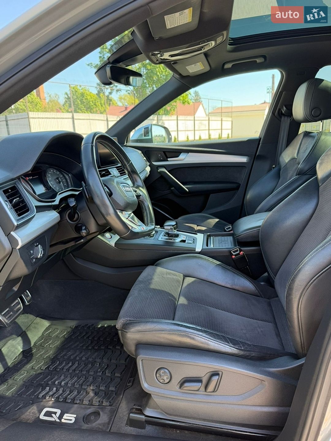 Audi SQ5 2019 VIN WA1A4AFY0L2012616 фото оголошення 15 з 23