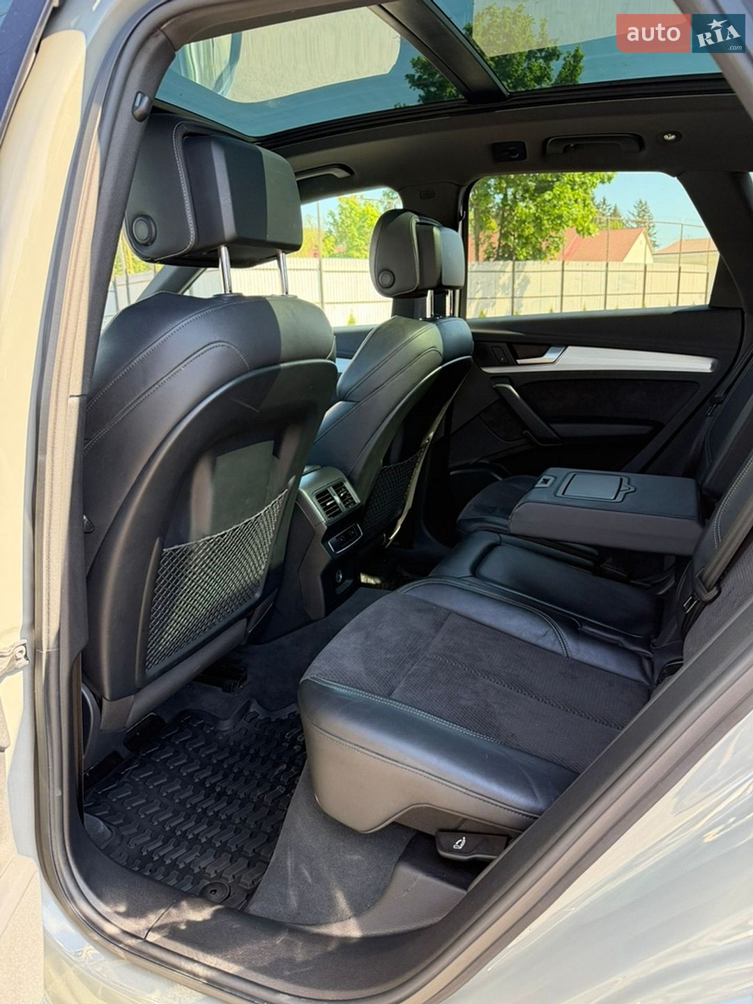Audi SQ5 2019 VIN WA1A4AFY0L2012616 фото оголошення 16 з 23