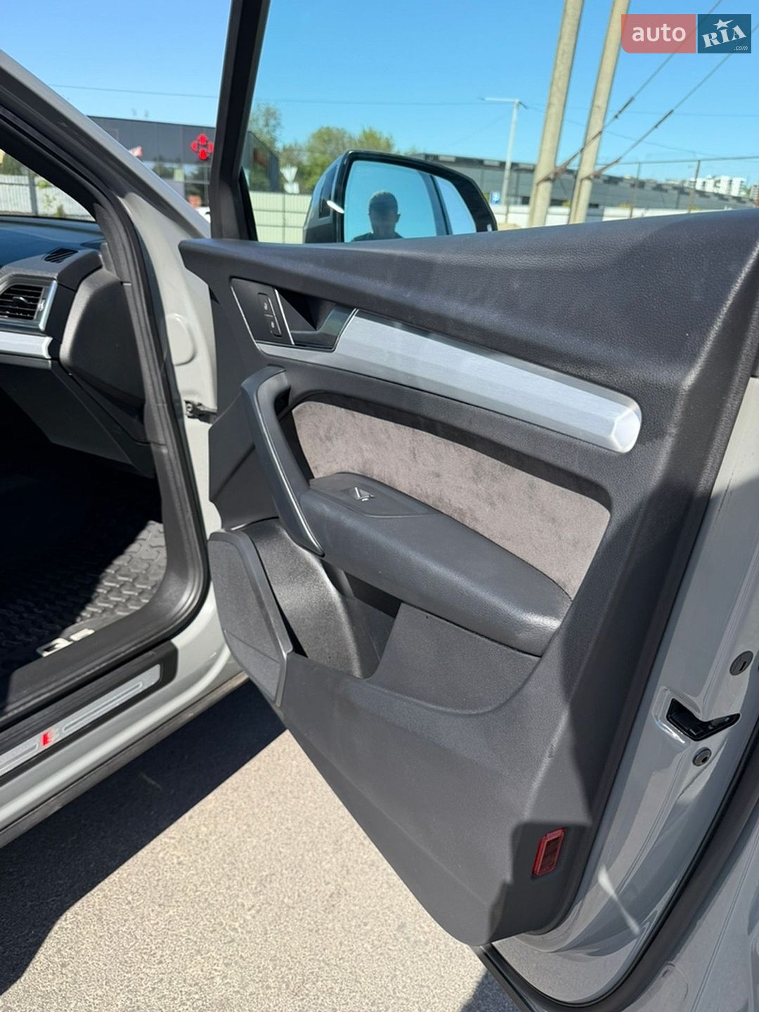 Audi SQ5 2019 VIN WA1A4AFY0L2012616 фото оголошення 17 з 23