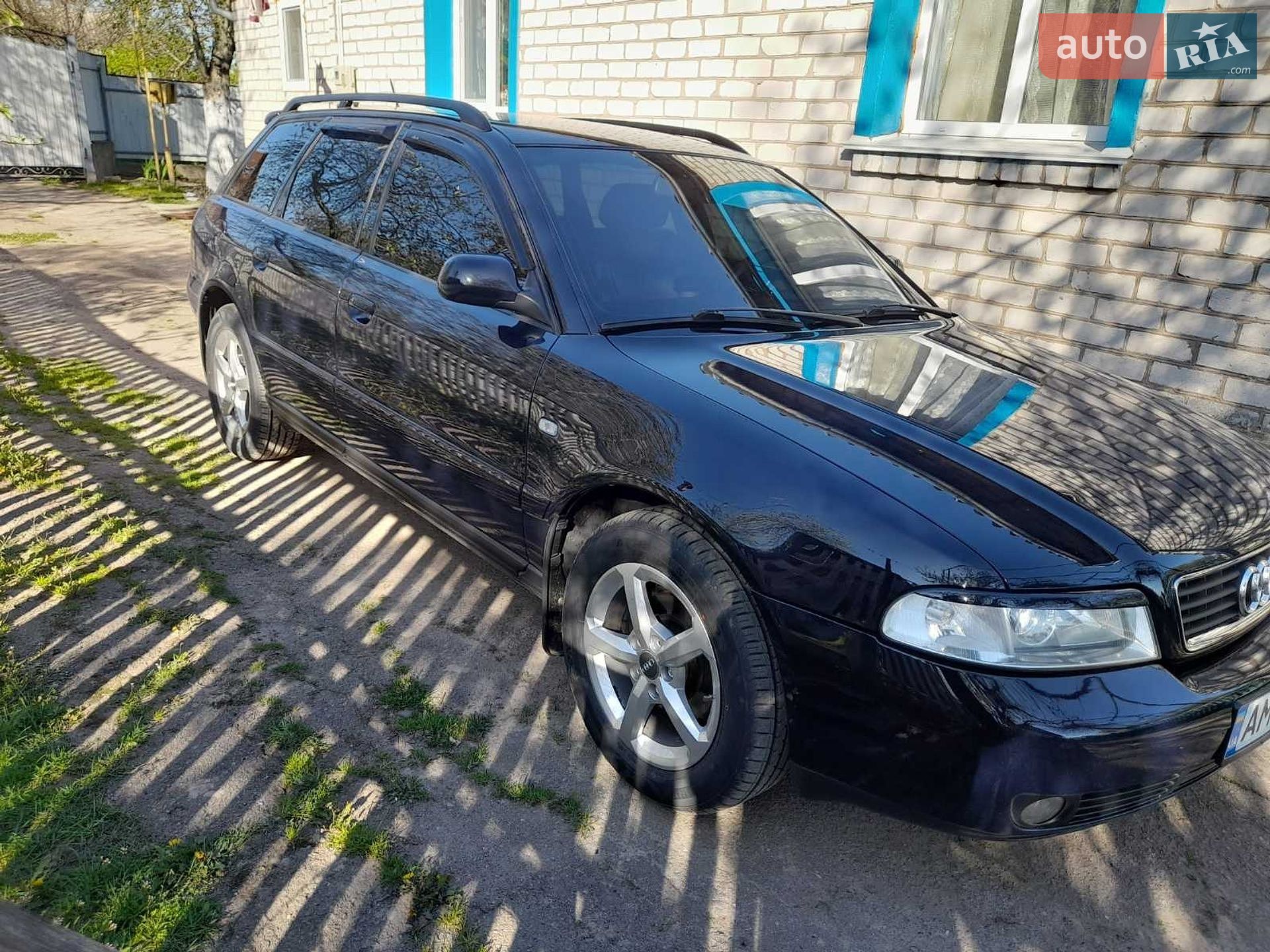 Audi A4 1999 VIN WAUZZZ8DZXA250309 фото оголошення 3 з 65
