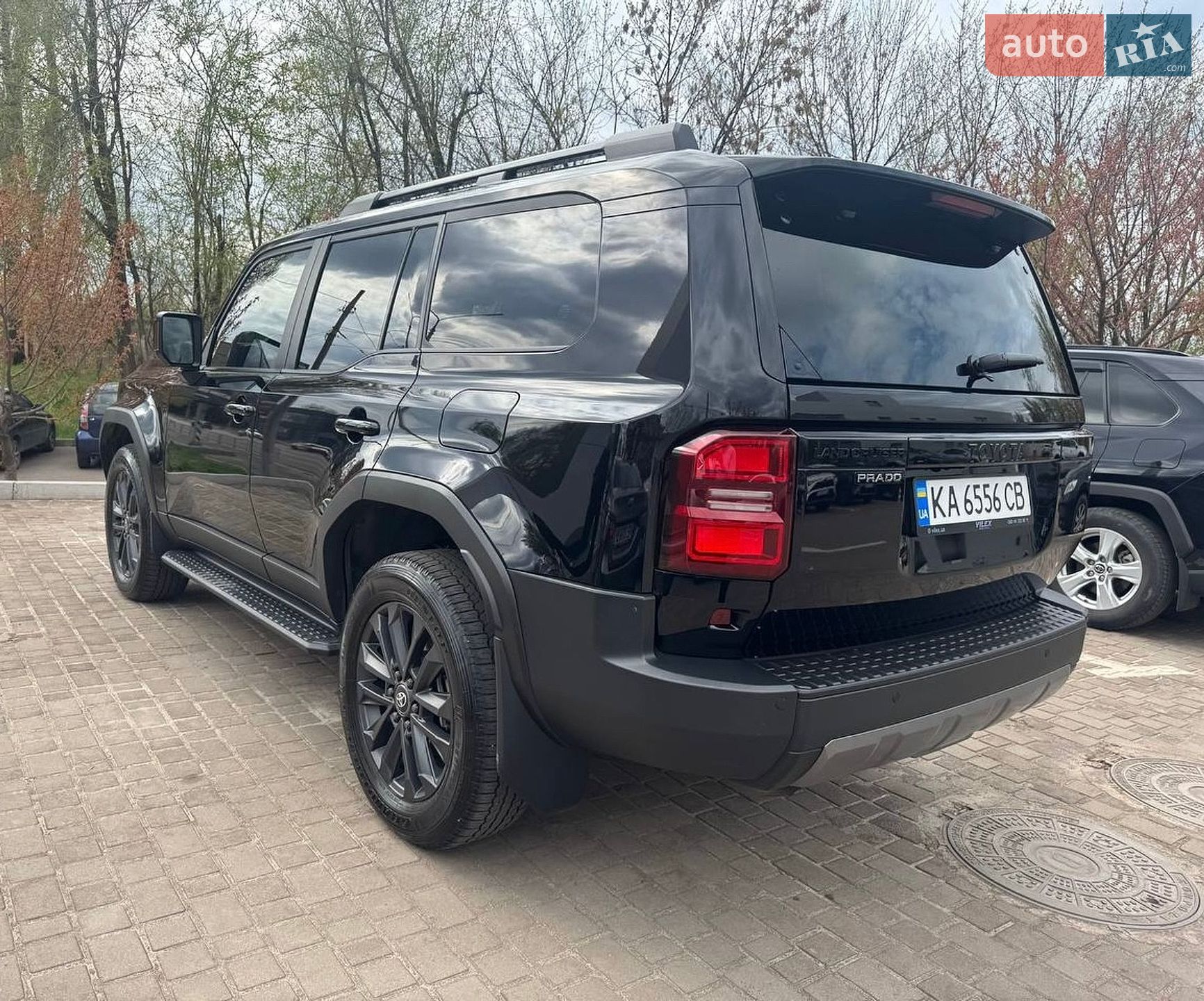 Toyota Land Cruiser Prado 2024 VIN JTEAR3AJ105005774 фото оголошення 2 з 13