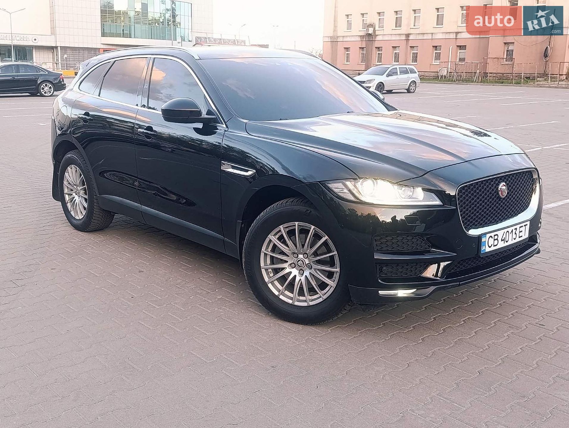 Jaguar F-Pace 2016 VIN SADCA2BN7HA068370 фото оголошення 3 з 35
