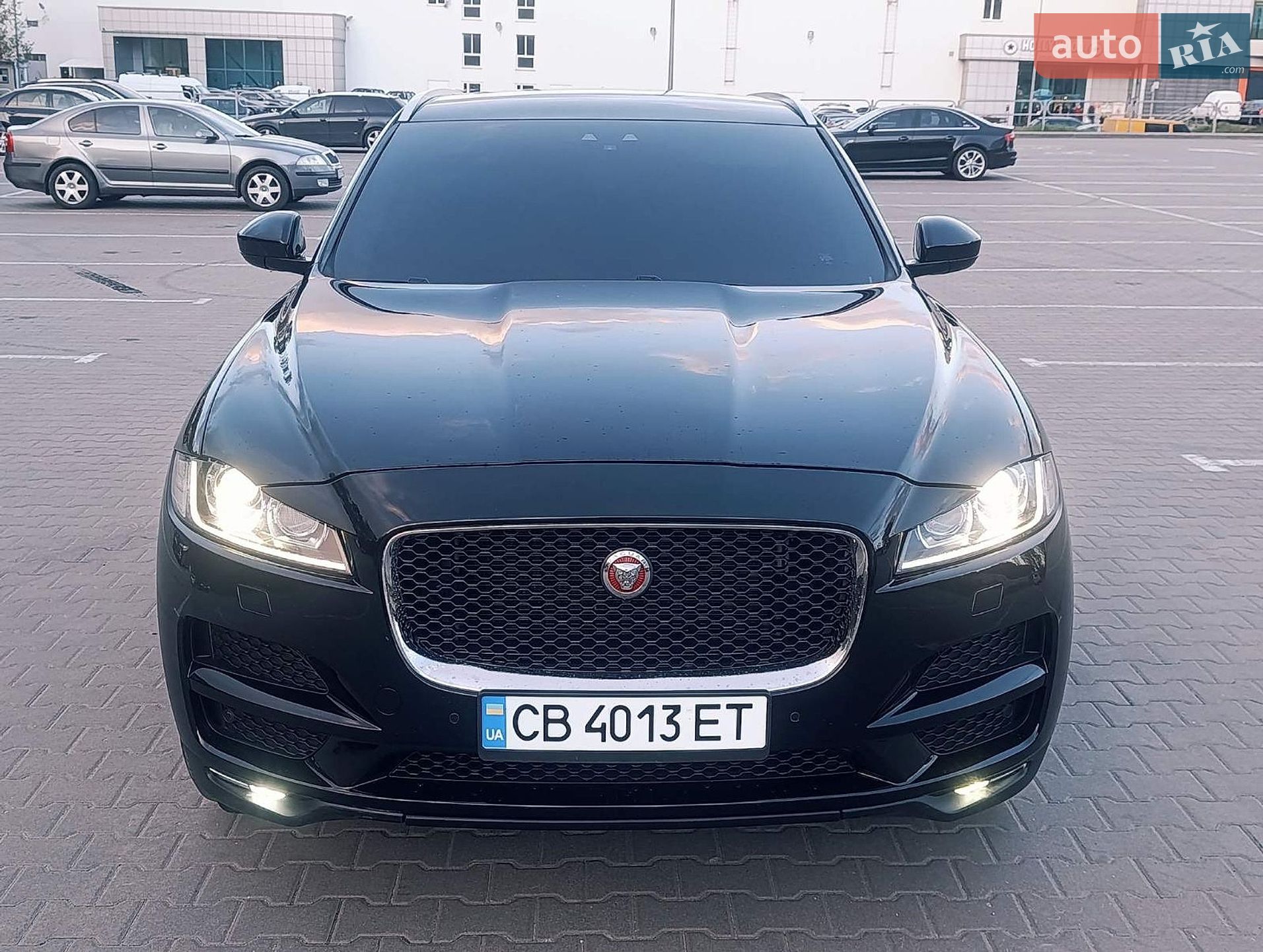 Jaguar F-Pace 2016 VIN SADCA2BN7HA068370 фото оголошення 5 з 35