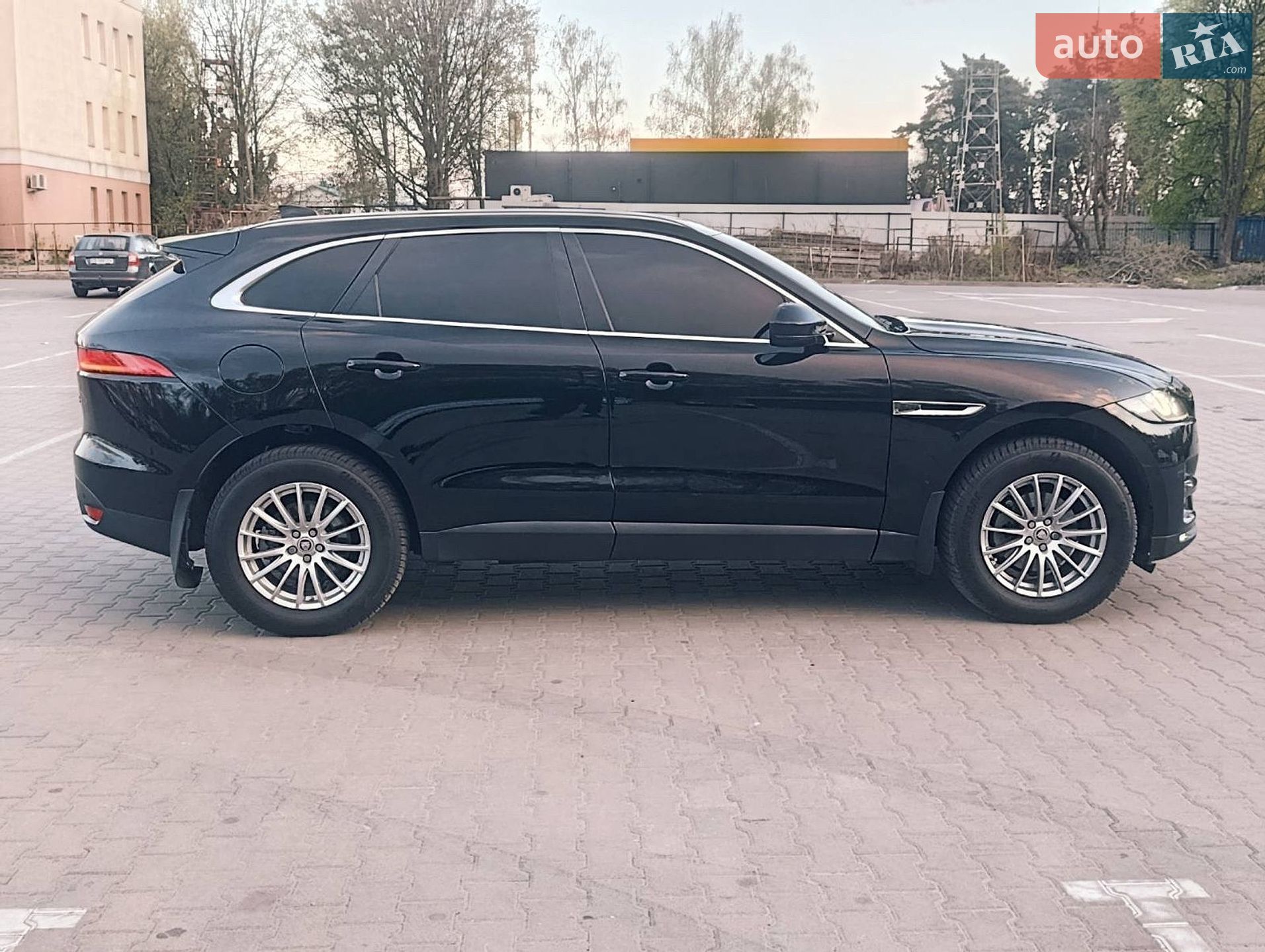 Jaguar F-Pace 2016 VIN SADCA2BN7HA068370 фото оголошення 8 з 35