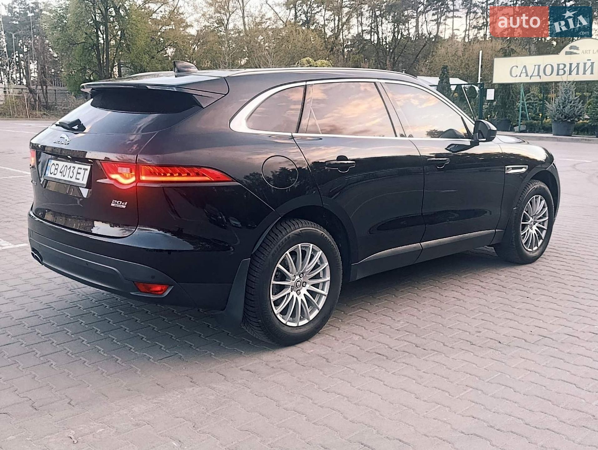 Jaguar F-Pace 2016 VIN SADCA2BN7HA068370 фото оголошення 10 з 35