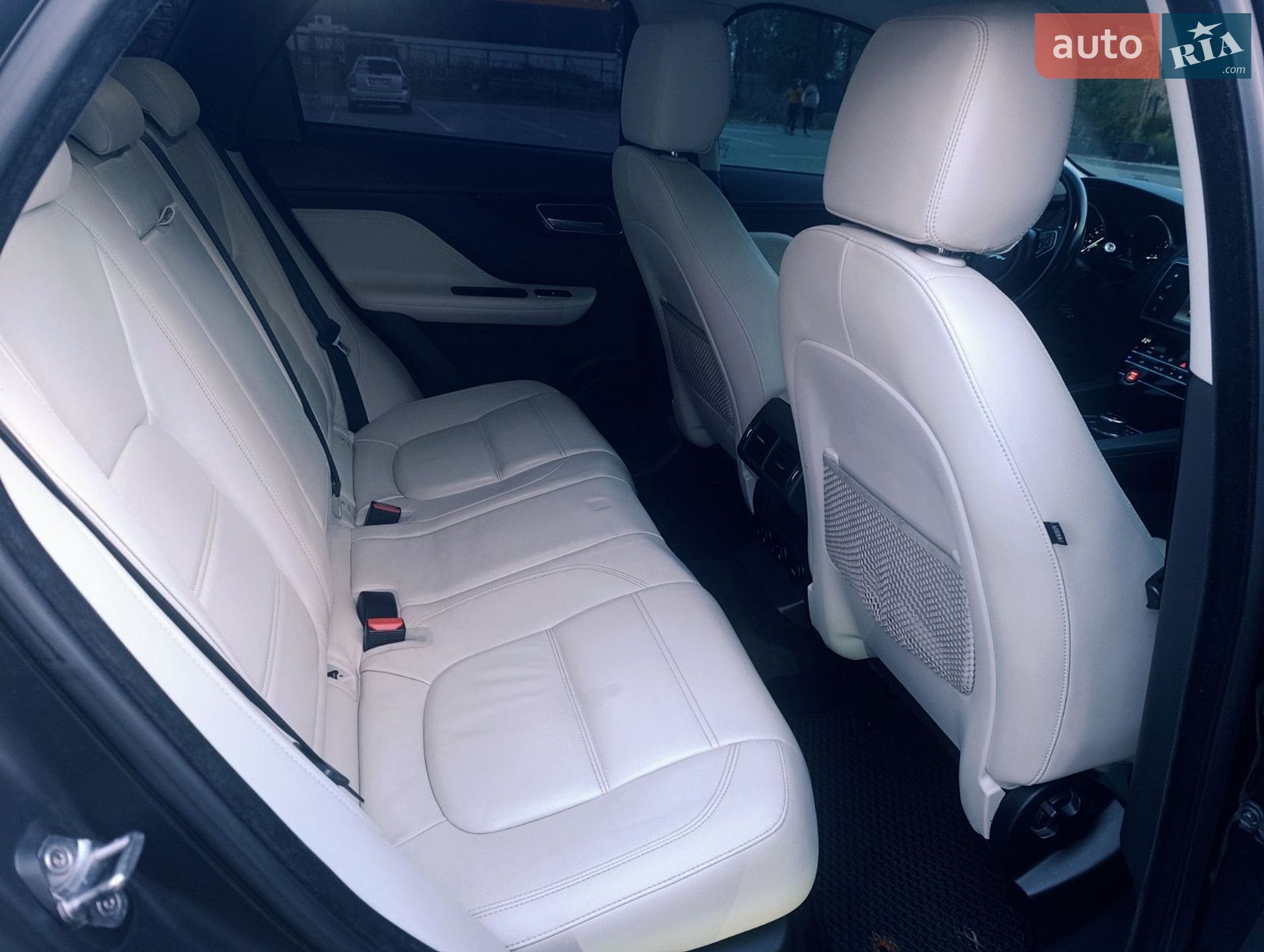 Jaguar F-Pace 2016 VIN SADCA2BN7HA068370 фото оголошення 14 з 35