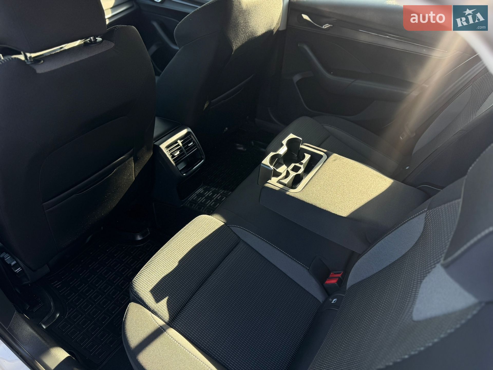 Skoda Octavia 2023 VIN TMBJG8NX1PY166821 фото оголошення 18 з 52