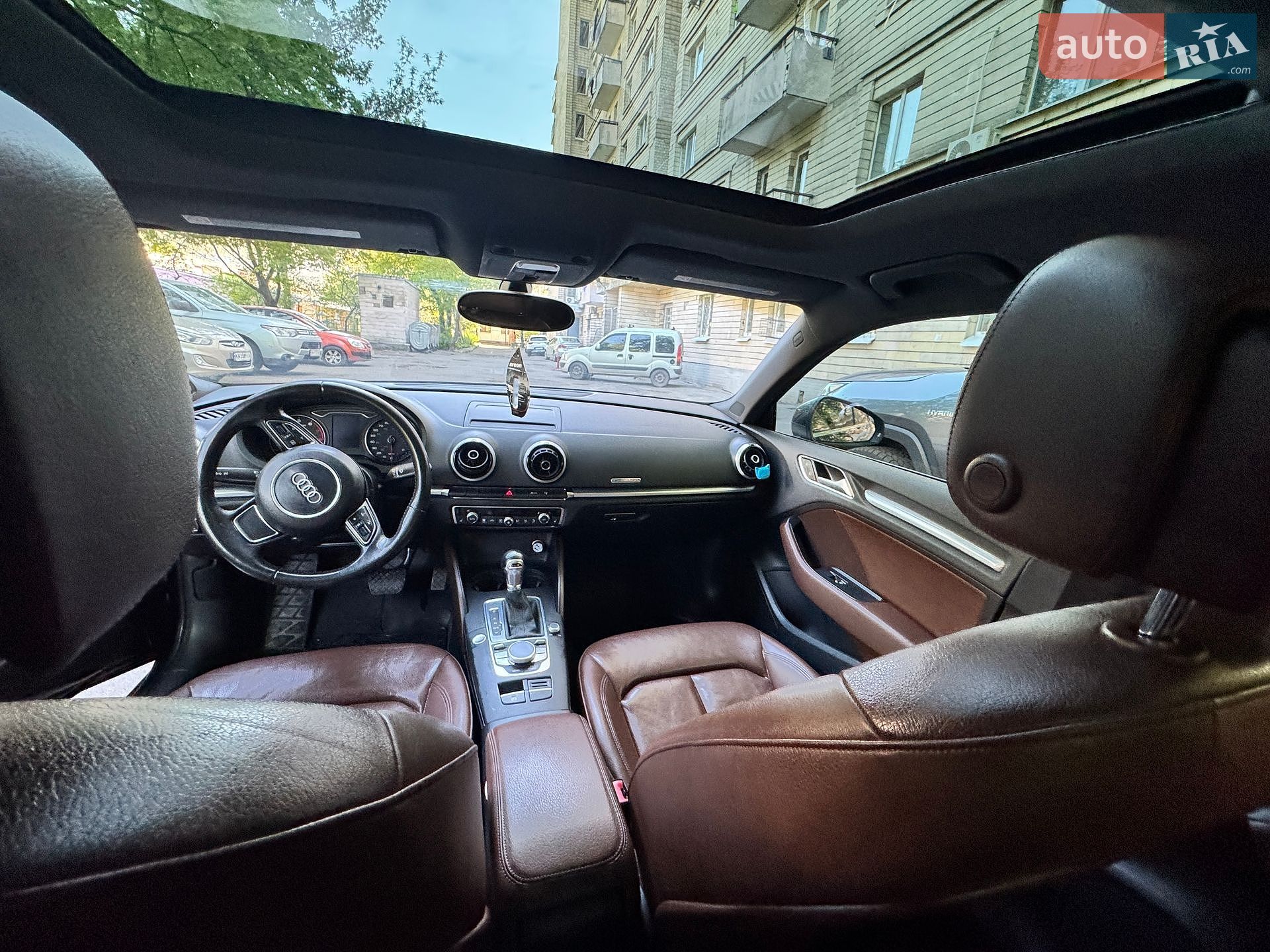 Audi A3 2015 VIN WAUEFGFF1F1033582 фото оголошення 4 з 16