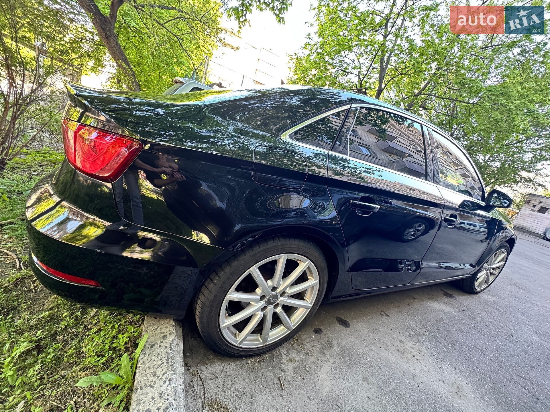 Audi A3 2015 VIN WAUEFGFF1F1033582 фото оголошення 8 з 16