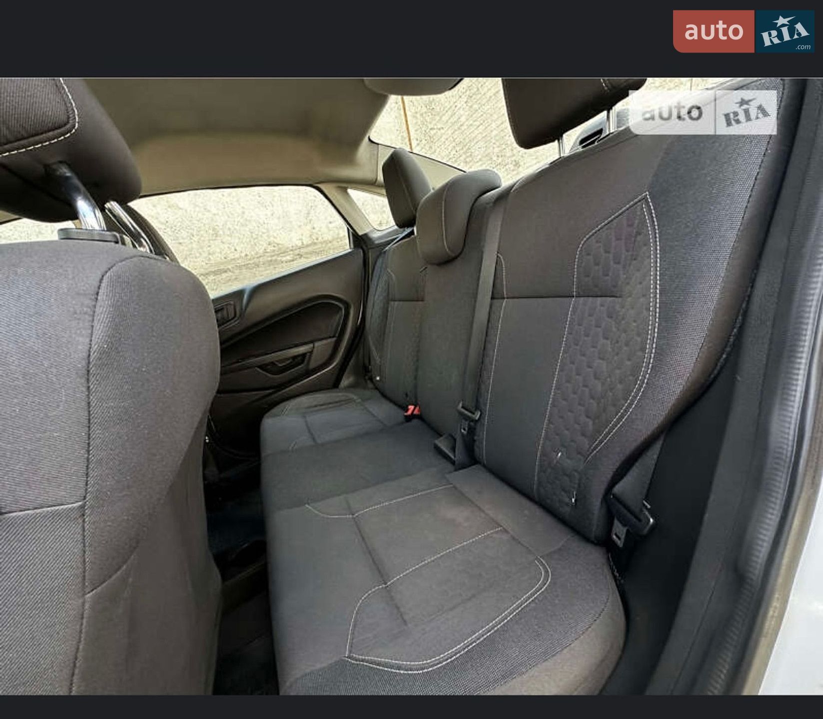 Ford Fiesta 2019 VIN 3FADP4BJ7KM133029 фото оголошення 19 з 23