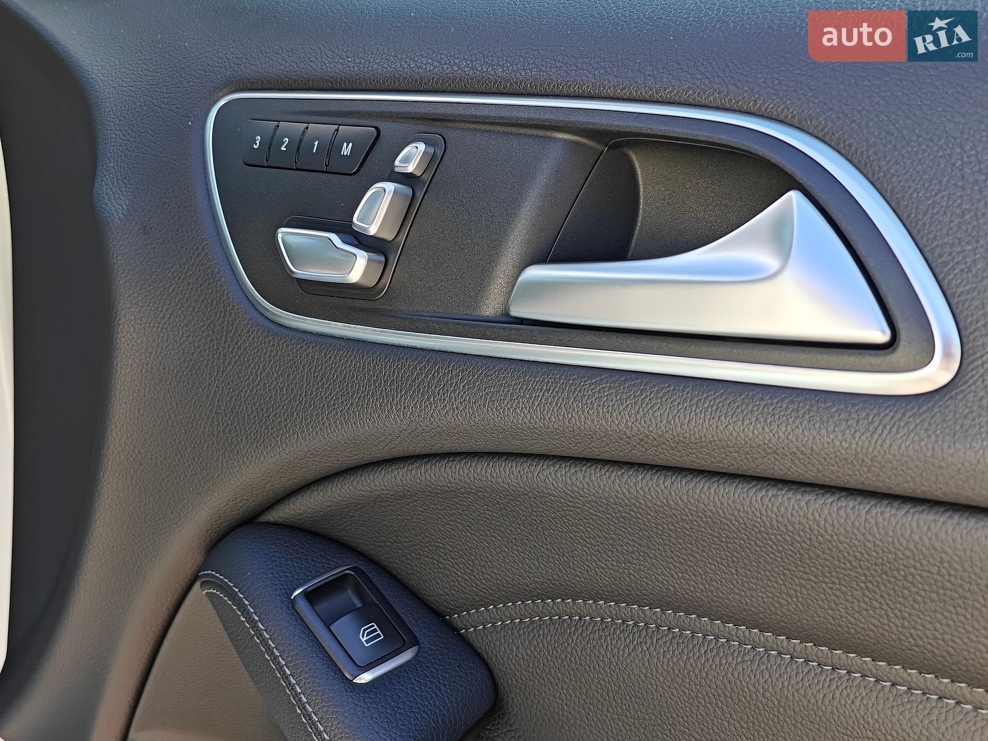 Mercedes-Benz B-Class 2016 VIN WDDVP9AB2GJ010092 фото оголошення 24 з 35